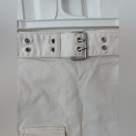 Juicy Couture White Zippered cargo skirt with belt size extra large - Picture 5 of 9